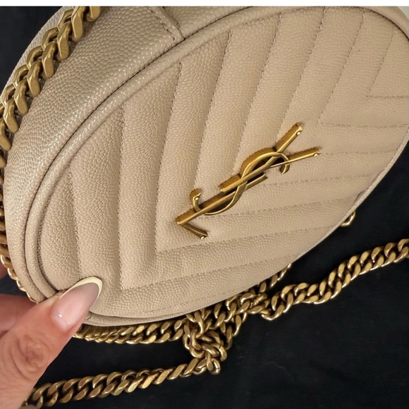 Yves Saint Laurent Beige Quilted Leather Crossbody Bag - Picture 2 of 9